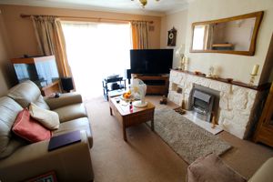 Living Room- click for photo gallery